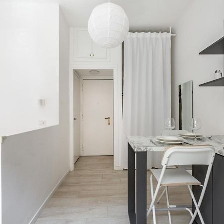 Bright Apt 600Mt From Viale Zara! Milano Esterno foto